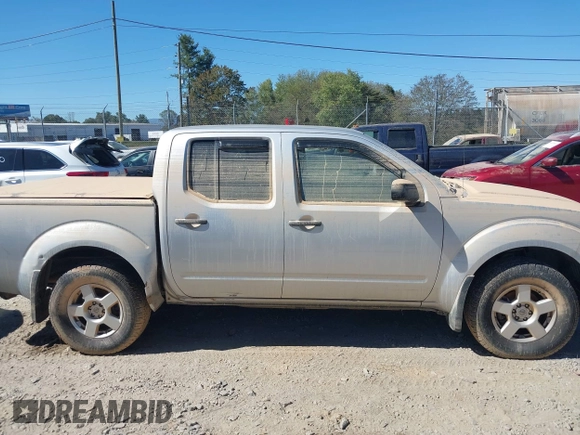 2006 Nissan Frontier SE z VIN 1N6AD07W36C443203, wystawiony jako IAAI lot #40571911 z przebiegiem Nie podano mil oraz . Historia ofert i sprzedaży dostępna na DreamBid. Obrazek 12.