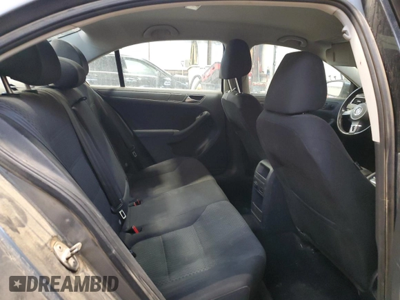 2012 Volkswagen Jetta Comfortline with VIN 3VWDL7AJ7CM414187, listed as a Copart auction lot 85592824 with 269,184 mi miles and Salvage title. Bid and sale history available at DreamBid. Image 10.