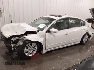 2012 Nissan Altima S z VIN 1N4AL2AP0CN443099, wystawiony jako IAAI lot #42192900 z przebiegiem 86 830 mil mil oraz . Historia ofert i sprzedaży dostępna na DreamBid. Obrazek 6.