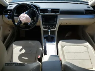 2012 Volkswagen Passat SE с VIN 1VWBP7A36CC060600, выставлен на аукционе Copart как лот 57233625 с пробегом 164 406 миль миль и Списание • Salvage title. История ставок и продаж доступна на DreamBid. Изображение 8.