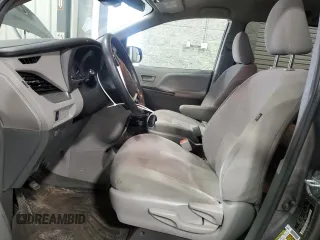 2018 Toyota Sienna L with VIN 5TDZZ3DC6JS913637, listed as a Copart auction lot 72432534 with 60,723 mi miles and Salvage Title. Bid and sale history available at DreamBid. Image 7.