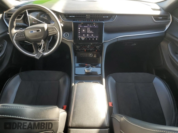 2023 Jeep Grand Cherokee Altitude with VIN 1C4RJGAG0PC647774, listed as a Copart auction lot 88018375 with 33,283 mi miles and Clean title. Bid and sale history available at DreamBid. Image 8.