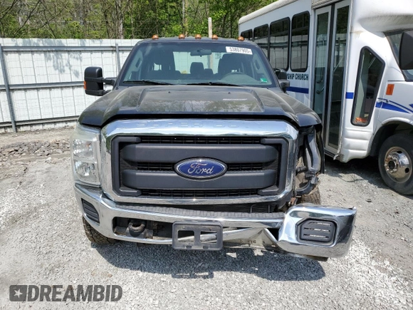 2016 Ford F-250 Lariat z VIN 1FT7W2BTXGEA11021, wystawiony jako Copart lot #53807905 z przebiegiem 230 914 mil mil oraz Szkoda całkowita • Salvage title. Historia ofert i sprzedaży dostępna na DreamBid. Obrazek 5.