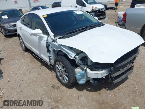 2017 Ford Fusion SE with VIN 3FA6P0H75HR370403, listed as a IAAI auction lot 42072154 with 113,941 mi miles. Bid and sale history available at carsss.com. Image 1.