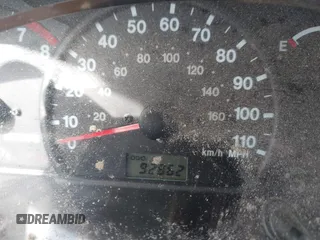 2002 Chevrolet Tracker ZR2 z VIN 2CNBJ734526932987, wystawiony jako IAAI lot #42289740 z przebiegiem 92 862 mil mil oraz . Historia ofert i sprzedaży dostępna na DreamBid. Obrazek 15.