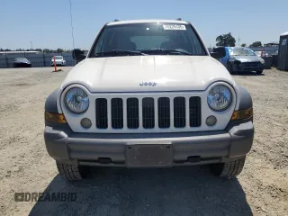 2005 Jeep Liberty Sport with VIN 1J8GL48K75W533267, listed as a Copart auction lot 55229435 with 154,305 mi miles and Salvage Title. Bid and sale history available at DreamBid. Image 5.