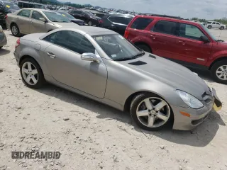 2005 Mercedes-Benz SLK 230/320 with VIN WDBWK56F95F025138, listed as a Copart auction lot 55011125 with 43,291 mi miles and Salvage title. Bid and sale history available at DreamBid. Image 4.