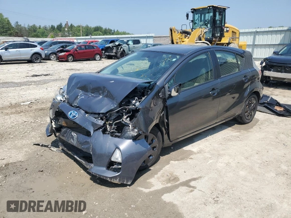 2012 Toyota Prius One z VIN JTDKDTB39C1028254, wystawiony jako Copart lot #59550425 z przebiegiem Nie podano mil oraz Nie do naprawy • Non repairable. Historia ofert i sprzedaży dostępna na DreamBid. Obrazek 1.