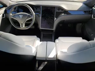 2020 Tesla Model S Long Range with VIN 5YJSA1E25LF359551, listed as a Copart auction lot 41495655 with Not provided miles and Clean title. Bid and sale history available at DreamBid. Image 8.