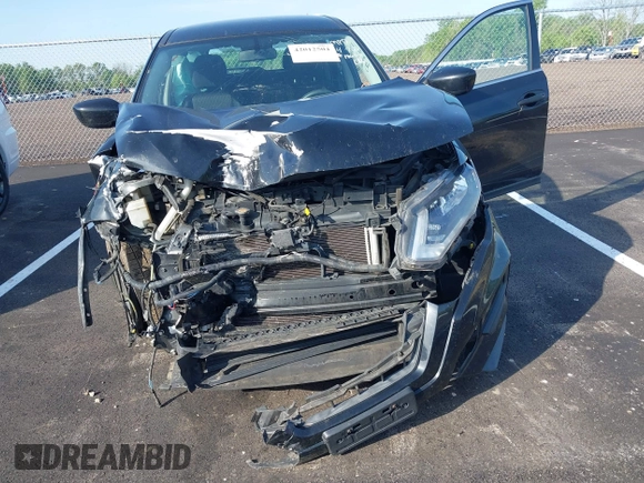2018 Nissan Rogue S with VIN KNMAT2MT4JP564450, listed as a IAAI auction lot 42012504 with 125,172 mi miles. Bid and sale history available at carsss.com. Image 6.