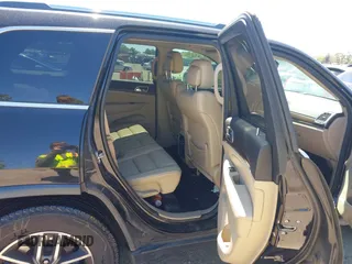 2017 Jeep Grand Cherokee Limited with VIN 1C4RJEBG2HC795168, listed as a IAAI auction lot 41859286 with 192,060 mi miles. Bid and sale history available at carsss.com. Image 8.