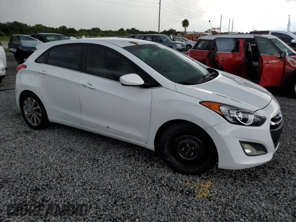2013 Hyundai Elantra GT with VIN KMHD35LE1DU043320, listed as a Copart auction lot 74355754 with 133,897 mi miles and Salvage Title. Bid and sale history available at carsss.com. Image 4.