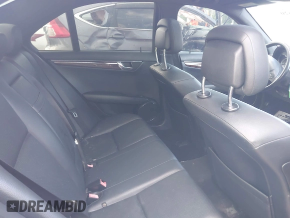 2009 Mercedes-Benz C 300 Sport с VIN WDDGF81X79R074165, выставлен на аукционе IAAI как лот 42502620 с пробегом 135 083 миль миль и . История ставок и продаж доступна на DreamBid. Изображение 8.