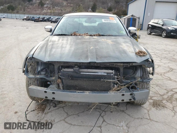 2006 Chrysler 300 C with VIN 2C3LK63H06H339975, listed as a Copart auction lot 44950025 with 0 mi miles and Salvage Title. Bid and sale history available at carsss.com. Image 5.
