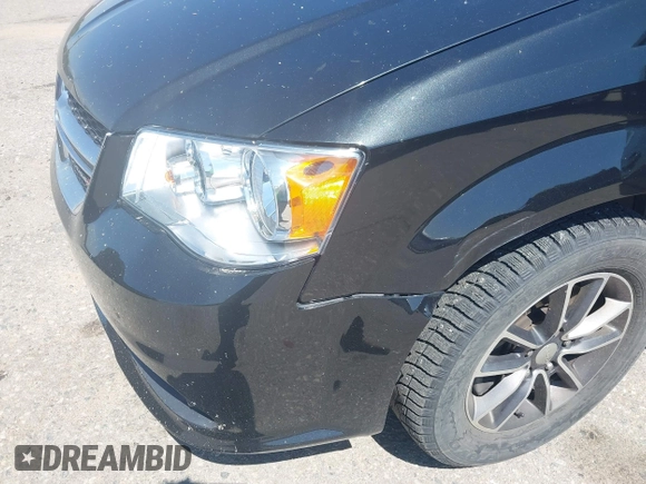2018 Dodge Grand Caravan SXT z VIN 2C4RDGCG2JR343705, wystawiony jako IAAI lot #42324266 z przebiegiem 170 018 mil mil oraz . Historia ofert i sprzedaży dostępna na DreamBid. Obrazek 6.