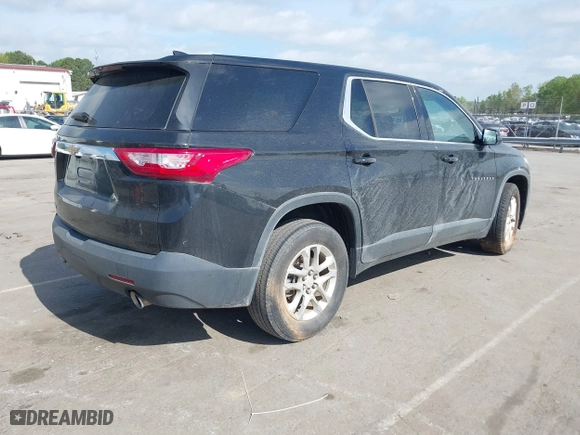 2020 Chevrolet Traverse LS with VIN 1GNERFKWXLJ204066, listed as a IAAI auction lot 41969388 with 33,454 mi miles. Bid and sale history available at carsss.com. Image 4.