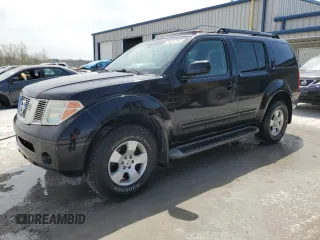 2006 Nissan Pathfinder SE z VIN 5N1AR18W86C666986, wystawiony jako Copart lot #52340425 z przebiegiem 166 961 mil mil oraz Czysty tytuł • Clean title. Historia ofert i sprzedaży dostępna na DreamBid. Obrazek 1.