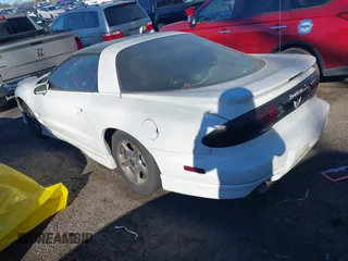 2002 Pontiac Firebird with VIN 2G2FS22K422164694, listed as a IAAI auction lot 41280354 with 172,551 mi miles. Bid and sale history available at carsss.com. Image 3.