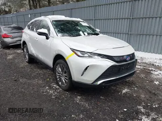 2022 Toyota Venza LE with VIN JTEAAAAH4NJ115032, listed as a IAAI auction lot 41566076 with 13,293 mi miles. Bid and sale history available at carsss.com. Image 1.