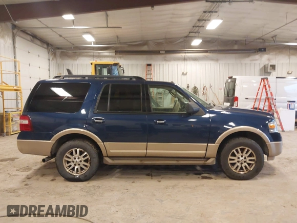 2012 Ford Expedition XLT с VIN 1FMJU1J52CEF06120, выставлен на аукционе IAAI как лот 41099288 с пробегом 214 026 миль миль и . История ставок и продаж доступна на DreamBid. Изображение 13.