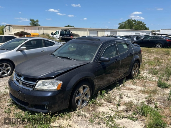 2011 Dodge Avenger Lux with VIN 1B3BD2FG4BN551682, listed as a Copart auction lot 55530025 with 135,595 mi miles and Clean Title. Bid and sale history available at carsss.com. Image 2.