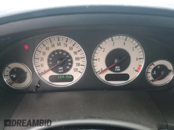 2002 Chrysler Town & Country Limited with VIN 2C8GP64L72R680763, listed as a Copart auction lot 88346795 with 139,156 mi miles and Non Repairable. Bid and sale history available at carsss.com. Image 9.