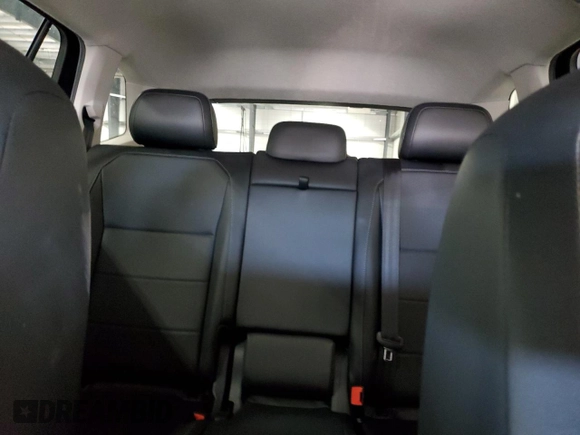 2018 Volkswagen Tiguan SEL с VIN 3VV2B7AX0JM151444, выставлен на аукционе Copart как лот 55907855 с пробегом 62 491 миль миль и Списание • Salvage title. История ставок и продаж доступна на DreamBid. Изображение 10.