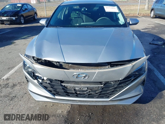 2022 Hyundai Elantra SEL with VIN 5NPLM4AG4NH081132, listed as a IAAI auction lot 41153021 with 22,705 mi miles and . Bid and sale history available at carsss.com. Image 6.