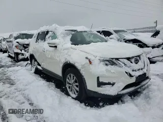2018 Nissan Rogue SV z VIN JN8AT2MV2JW346549, wystawiony jako Copart lot #82572574 z przebiegiem 66 193 mil mil oraz Szkoda całkowita • Salvage title. Historia ofert i sprzedaży dostępna na DreamBid. Obrazek 11.