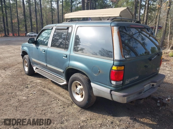 1997 Ford Explorer XL z VIN 1FMDU34E9VZB67632, wystawiony jako IAAI lot #41942102 z przebiegiem 295 240 mil mil oraz . Historia ofert i sprzedaży dostępna na DreamBid. Obrazek 3.