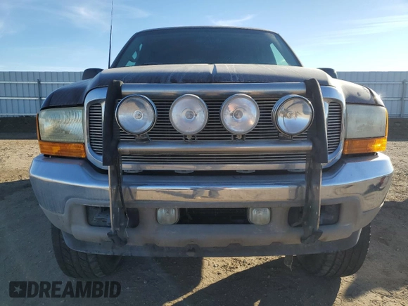2001 Ford Excursion Limited z VIN 1FMNU42S41EA08926, wystawiony jako Copart lot #86759004 z przebiegiem 163 271 mil mil oraz Czysty tytuł • Clean title. Historia ofert i sprzedaży dostępna na DreamBid. Obrazek 5.