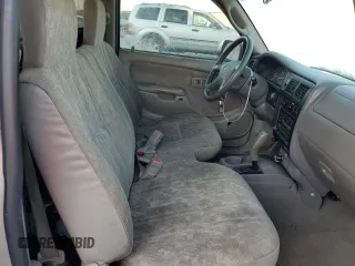 2004 Toyota Tacoma z VIN 5TENL42N14Z320107, wystawiony jako Copart lot #54219115 z przebiegiem 180 934 mil mil oraz Szkoda całkowita • Salvage title. Historia ofert i sprzedaży dostępna na DreamBid. Obrazek 10.