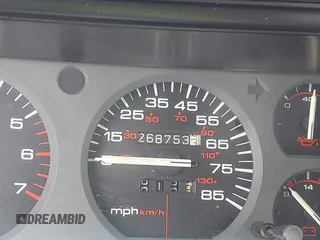 1996 Jeep Cherokee Sport z VIN 1J4FT68S6TL267408, wystawiony jako IAAI lot #42385629 z przebiegiem 268 753 mil mil oraz . Historia ofert i sprzedaży dostępna na DreamBid. Obrazek 15.