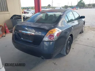 2010 Nissan Altima 2.5 S with VIN 1N4AL2AP0AN546343, listed as a IAAI auction lot 41537670 with 192,164 mi miles. Bid and sale history available at carsss.com. Image 4.