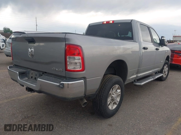 2024 Ram 2500 Big Horn with VIN 3C6UR5DL5RG154048, listed as a IAAI auction lot 42500524 with 41,177 mi miles and . Bid and sale history available at DreamBid. Image 4.