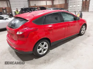 2014 Ford Focus SE z VIN 1FADP3K26EL248634, wystawiony jako IAAI lot #42379553 z przebiegiem 136 265 mil mil oraz . Historia ofert i sprzedaży dostępna na DreamBid. Obrazek 4.
