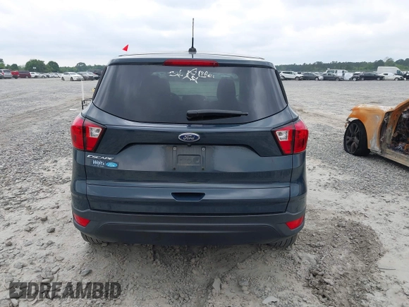 2019 Ford Escape S с VIN 1FMCU0F75KUB83831, выставлен на аукционе IAAI как лот 42048617 с пробегом 164 927 миль миль и . История ставок и продаж доступна на DreamBid. Изображение 16.