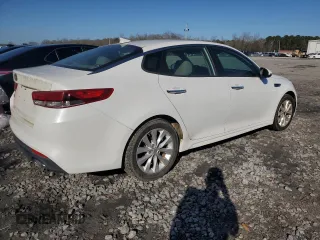 2016 Kia Optima LX with VIN 5XXGT4L39GG059124, listed as a Copart auction lot 43060645 with 173,403 mi miles and Clean Title. Bid and sale history available at carsss.com. Image 3.