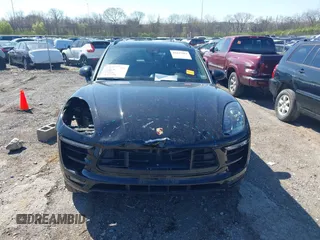 2018 Porsche Macan GTS with VIN WP1AG2A53JLB61558, listed as a IAAI auction lot 41827363 with 64,118 mi miles and . Bid and sale history available at DreamBid. Image 12.