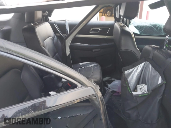 2017 Ford Explorer XLT с VIN 1FM5K8D84HGA25190, выставлен на аукционе IAAI как лот 41429617 с пробегом Не указан миль и . История ставок и продаж доступна на DreamBid. Изображение 8.