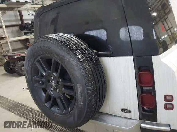 2020 Land Rover Defender SE with VIN SALEPEEU6L2010608, listed as a IAAI auction lot 41541187 with 49,733 mi miles and . Bid and sale history available at DreamBid. Image 16.