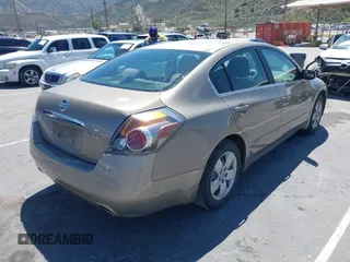 2007 Nissan Altima 2.5 S with VIN 1N4AL21E87N421520, listed as a IAAI auction lot 42009119 with 327,459 mi miles. Bid and sale history available at carsss.com. Image 4.