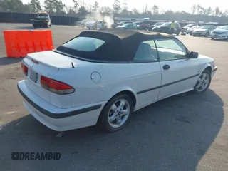 2001 Saab 9-3 SE with VIN YS3DF78K017005506, listed as a IAAI auction lot 41494816 with 112,074 mi miles. Bid and sale history available at carsss.com. Image 4.