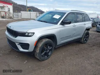 2024 Jeep Grand Cherokee Altitude with VIN 1C4RJHAG4R8938404, listed as a IAAI auction lot 41421214 with 12,644 mi miles. Bid and sale history available at carsss.com. Image 2.