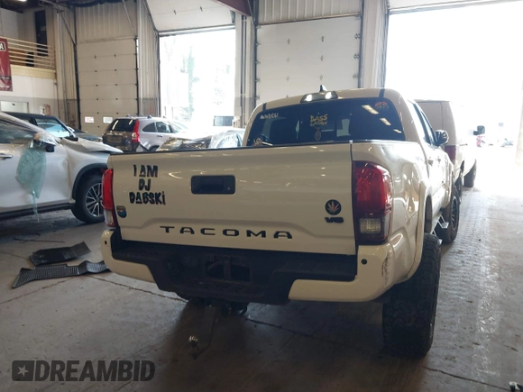 2018 Toyota Tacoma SR with VIN 3TMCZ5AN0JM164924, listed as a IAAI auction lot 41754508 with 59,038 mi miles. Bid and sale history available at carsss.com. Image 16.