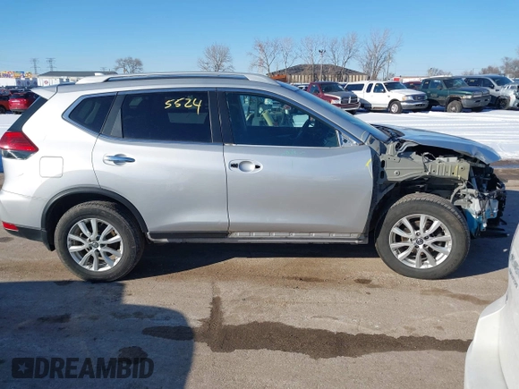 2017 Nissan Rogue SV with VIN 5N1AT2MV3HC846979, listed as a IAAI auction lot 41645524 with 95,264 mi miles. Bid and sale history available at carsss.com. Image 13.