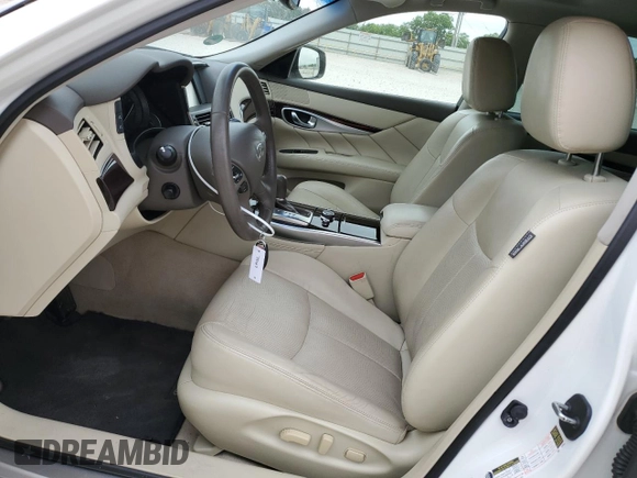 2015 Infiniti Q70 z VIN JN1BY1PP2FM601201, wystawiony jako Copart lot #53235845 z przebiegiem 62 556 mil mil oraz Szkoda całkowita • Salvage title. Historia ofert i sprzedaży dostępna na DreamBid. Obrazek 7.