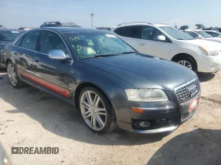 2007 Audi S8 z VIN WAUPN44E87N012663, wystawiony jako Copart lot #82660064 z przebiegiem 139 200 mil mil oraz Nie do naprawy • Non repairable. Historia ofert i sprzedaży dostępna na DreamBid. Obrazek 4.