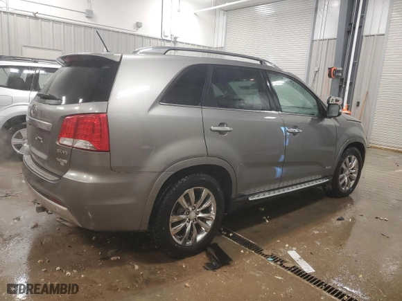 2013 Kia Sorento SX with VIN 5XYKWDA20DG381783, listed as a Copart auction lot 41700125 with 223,877 mi miles and Clean Title. Bid and sale history available at carsss.com. Image 3.