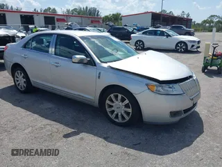 2012 Lincoln MKZ z VIN 3LNHL2GC6CR832397, wystawiony jako IAAI lot #42000786 z przebiegiem 33 392 mil mil oraz . Historia ofert i sprzedaży dostępna na DreamBid. Obrazek 1.